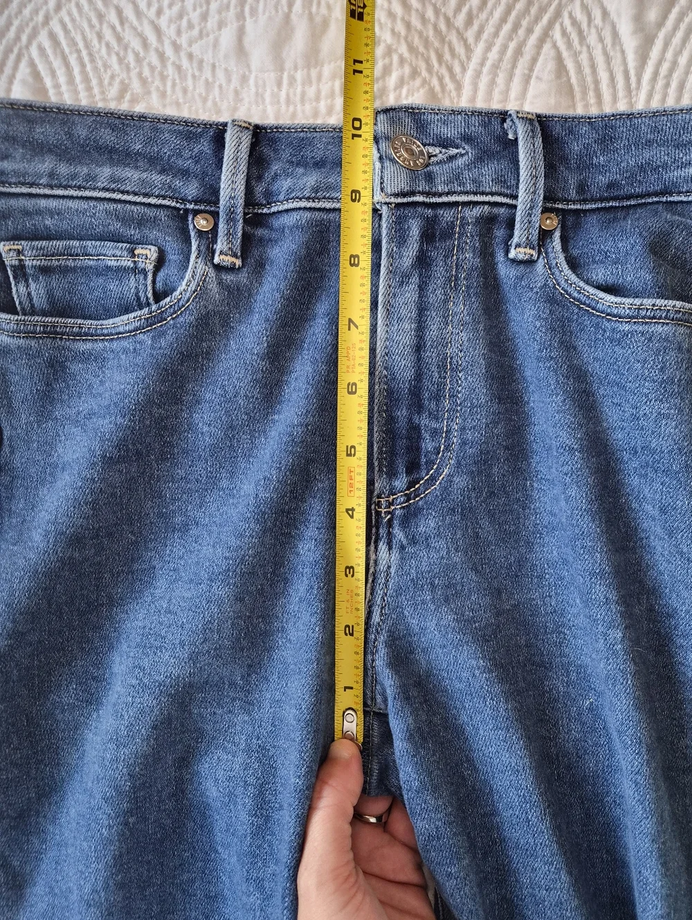EUC PAIGE Cindy Crop in Imperial Tuned Hem 25